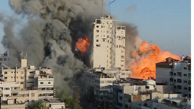 صورة قصف غزة «كارثي» .. وإدانات دولية لاستهداف إسرائيل مكاتب وكالات أنباء عالمية