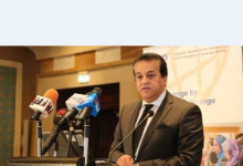 صورة وزير التعليم العالي يستعرض حصاد أداء معهد بحوث البترول المصري لعام 2021