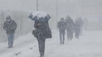 صورة الثلوج تصيب مطار إسطنبول بـ الشلل وتُجبر المدارس على الإغلاق في اليونان