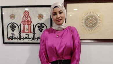 صورة  الخطاطة شيماء الزهري .. زخارف إبداعية ودلالات بصرية وروحية 