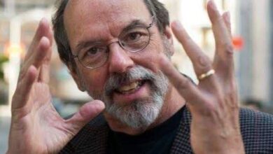 صورة خطورة «قانون كانينجهام».. إفلاس أخلاقي وفكري يحول منصات التواصل إلى ساحات ضجيج لا معرفة !!