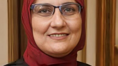 صورة الدكتورة ريحاب عثمان عميدة لكلية الصيدلة بجامعة عين شمس