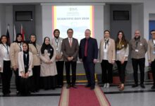 صورة كلية طب الأسنان بالجامعة الألمانية بالقاهرة تحتفي بأول دفعة طلابية في يومها العلمي الأول