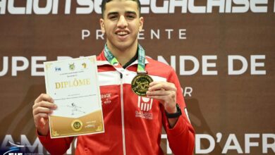 صورة جامعة العاصمة تهنئ بطلها يوسف عمرو عبد الحكيم بعد التتويج بذهبيتي إفريقيا لسيف المبارزة