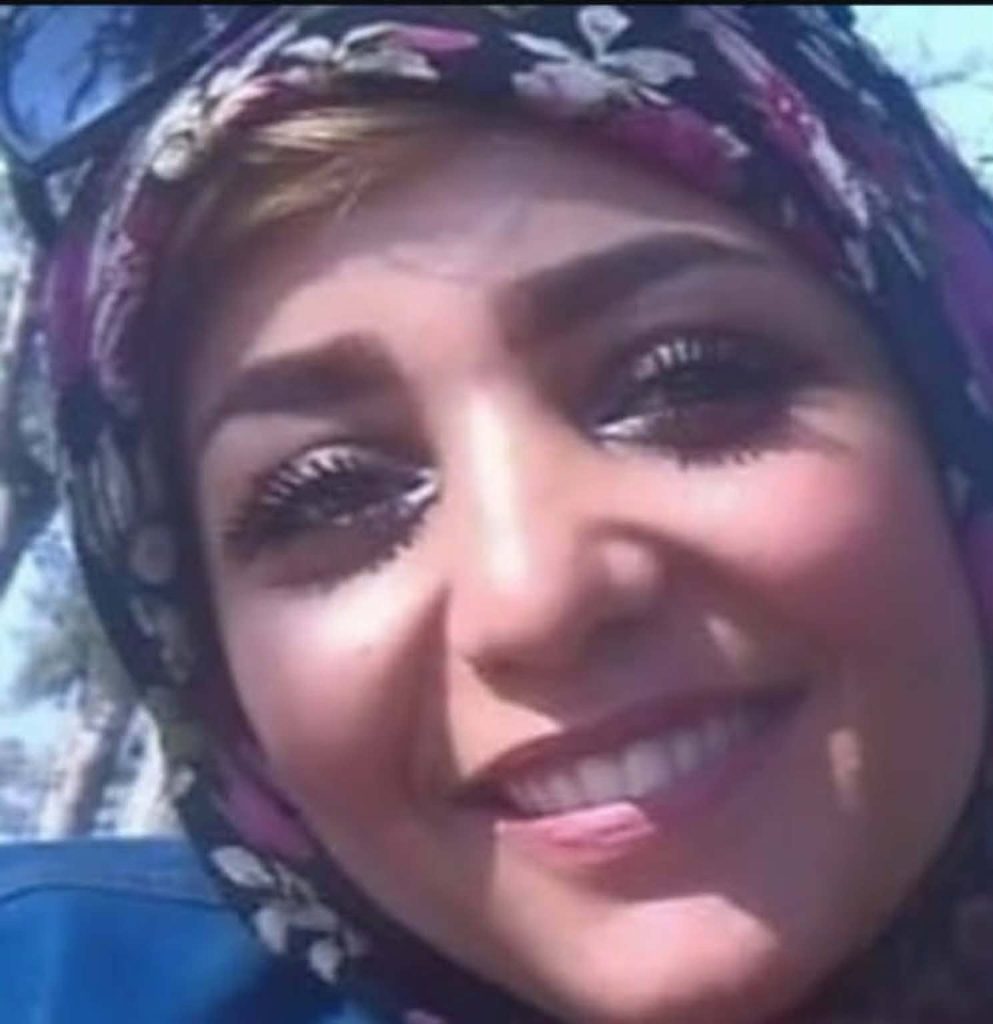 شيرين عبد الكريم فنانة هاند ميد